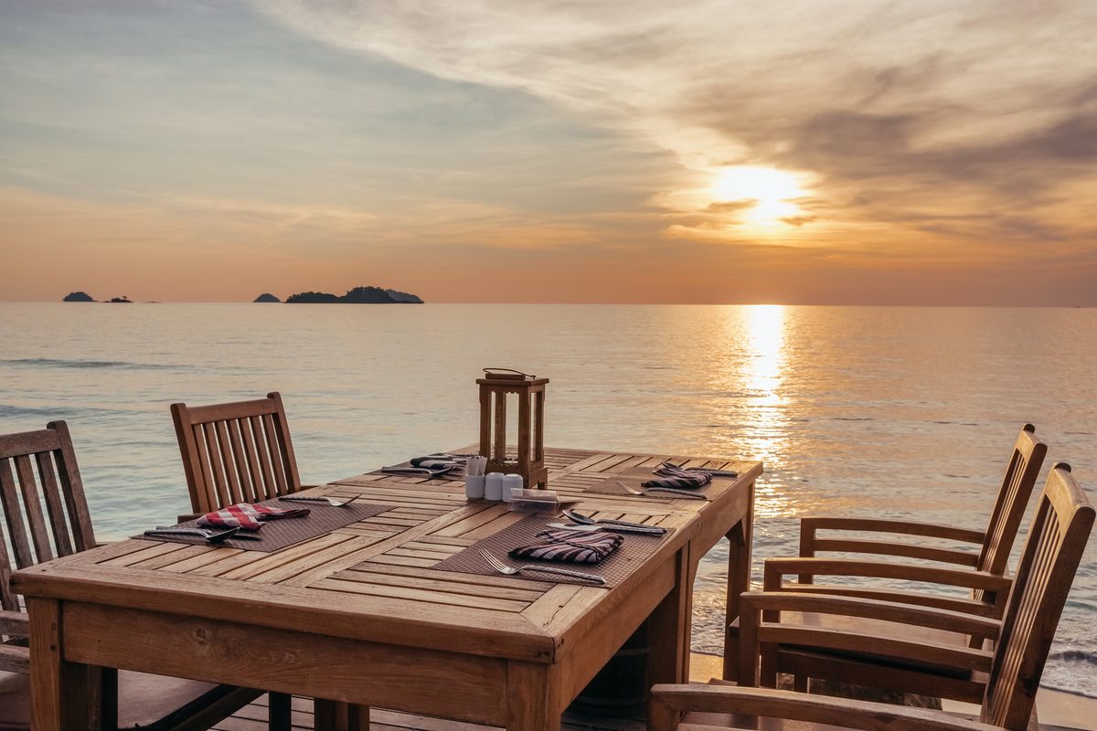 Lola's Beachfront